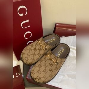 Gucci Women's mule with Horsebit